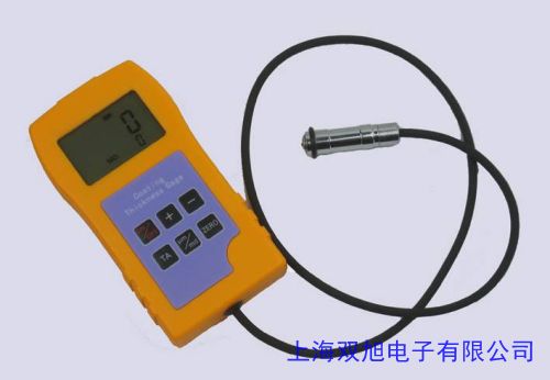 汽車數(shù)顯涂層漆膜測(cè)厚儀鐵基磁性電鍍層油漆厚度測(cè)厚儀